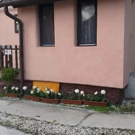 Pihenes A Malomtonal Privat Berlemeny Guest House Tapolca Exterior photo