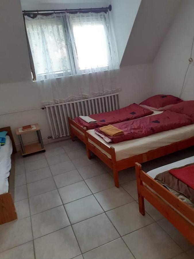 Pihenes A Malomtonal Privat Berlemeny * Tapolca