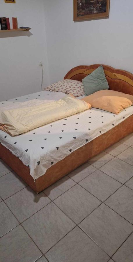 Pihenes A Malomtonal Privat Berlemeny Country house *