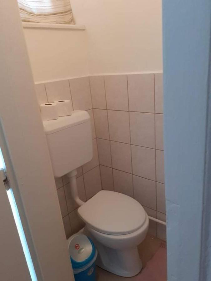 Pihenes A Malomtonal Privat Berlemeny Country house